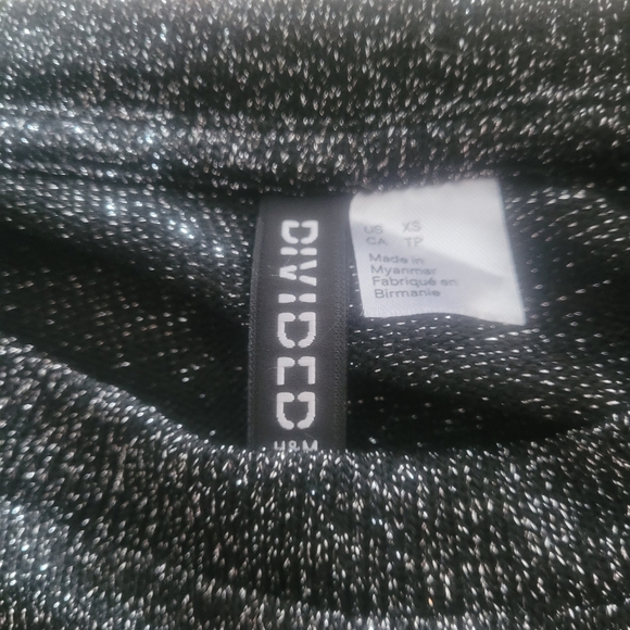 Divided By H&M Black Silver Shimmery Long Sleeve Top XS - Picture 7 of 7